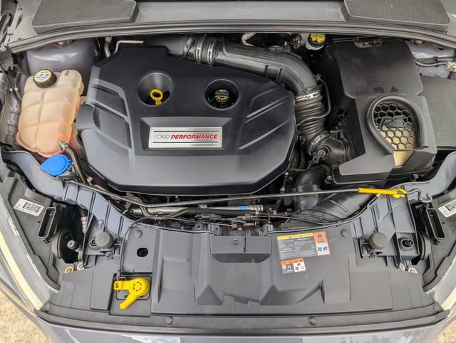 Used 2016 Ford Focus RS image 24