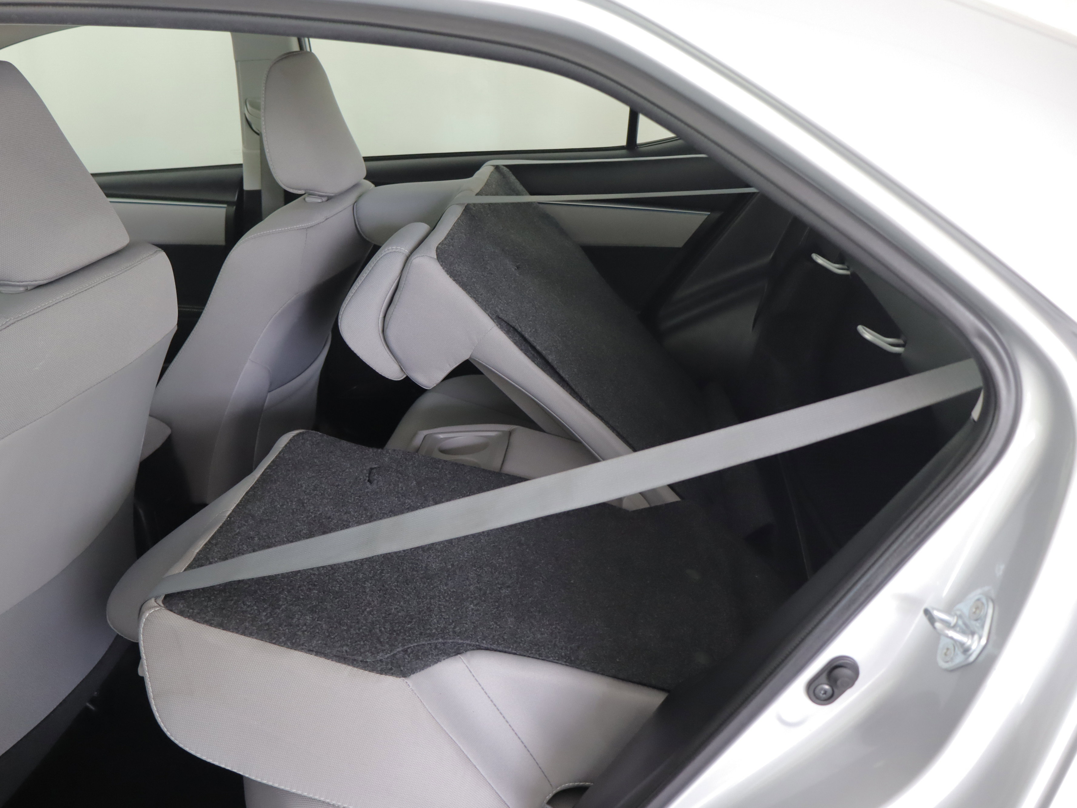 Used 2016 Toyota Corolla LE FWD image 20