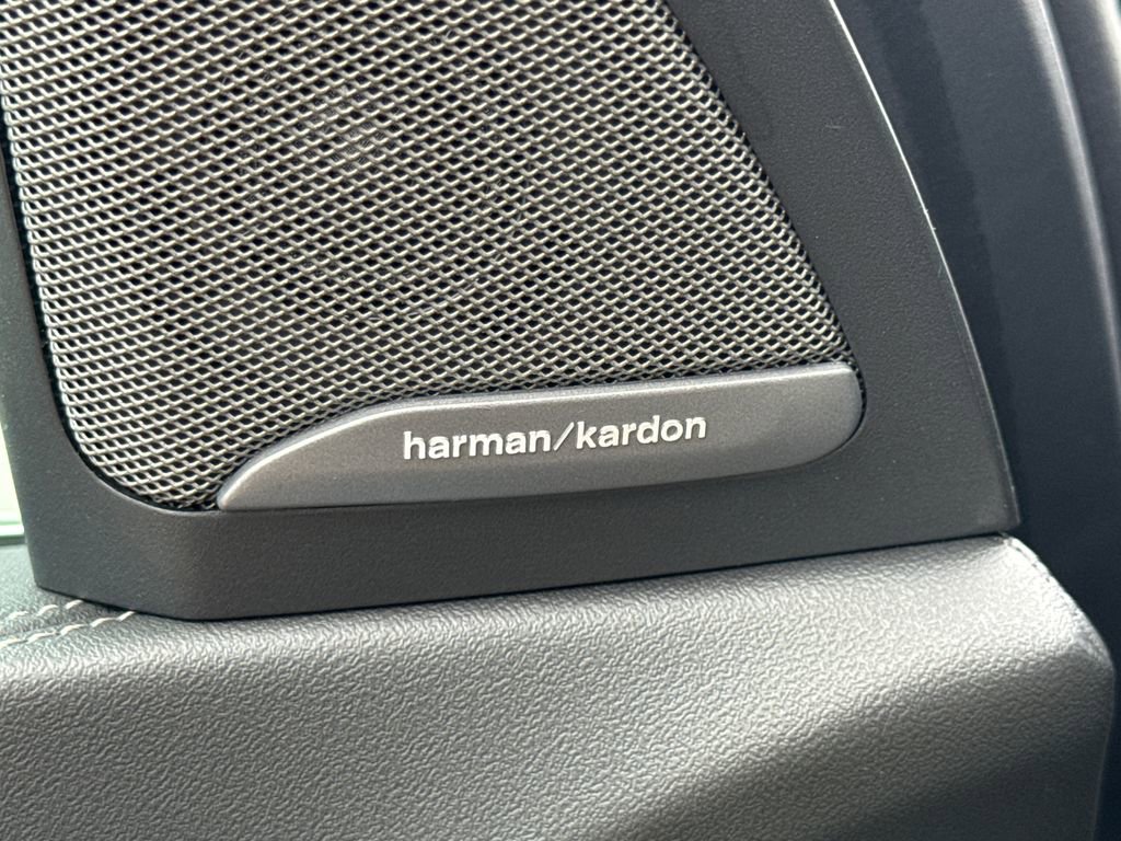 Used 2024 BMW X7 xDrive40i w/ Premium Package image 54