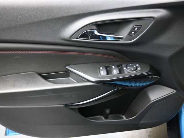 Used 2025 Chevrolet Trax RS w/ Driver Confidence Package image 13