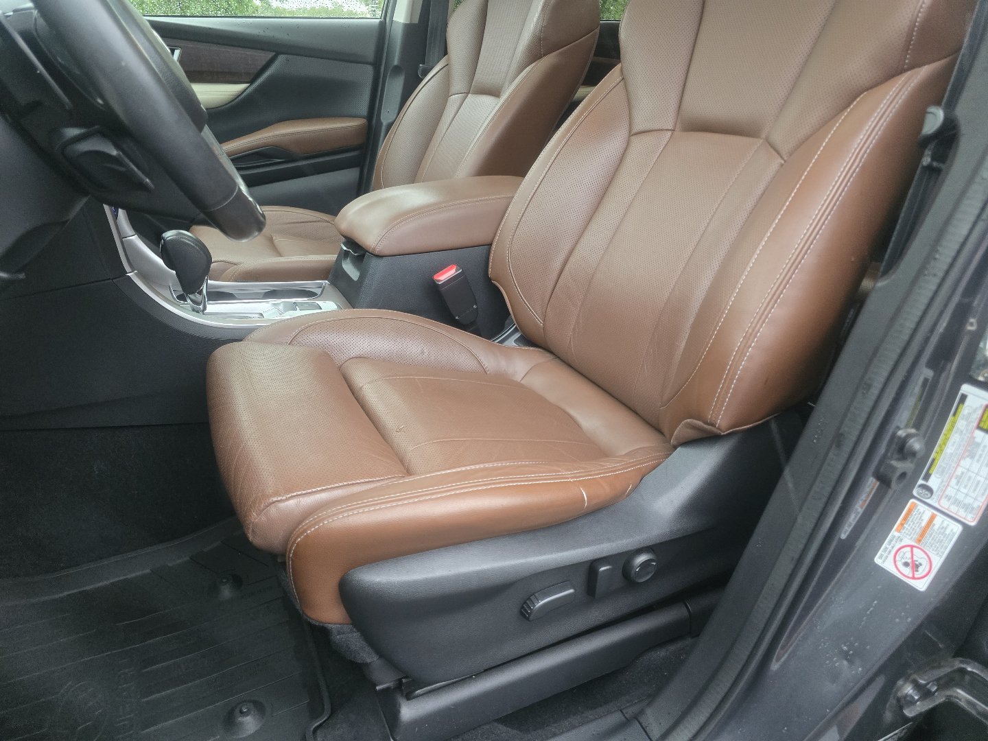 Used 2019 Subaru Ascent Touring w/ Popular Package #3 AWD/4WD image 40