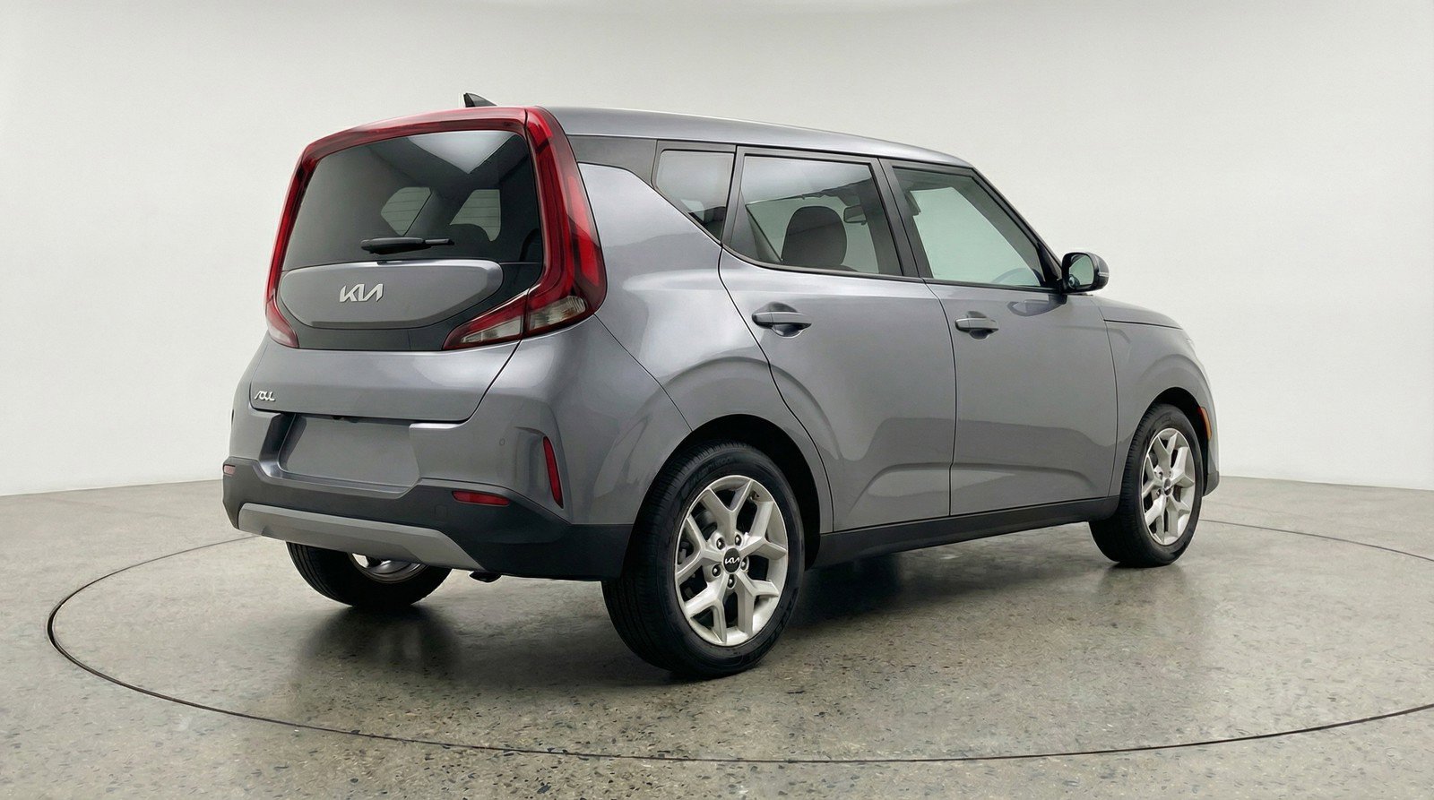 Used 2025 Kia Soul LX w/ LX Technology Package FWD image 9