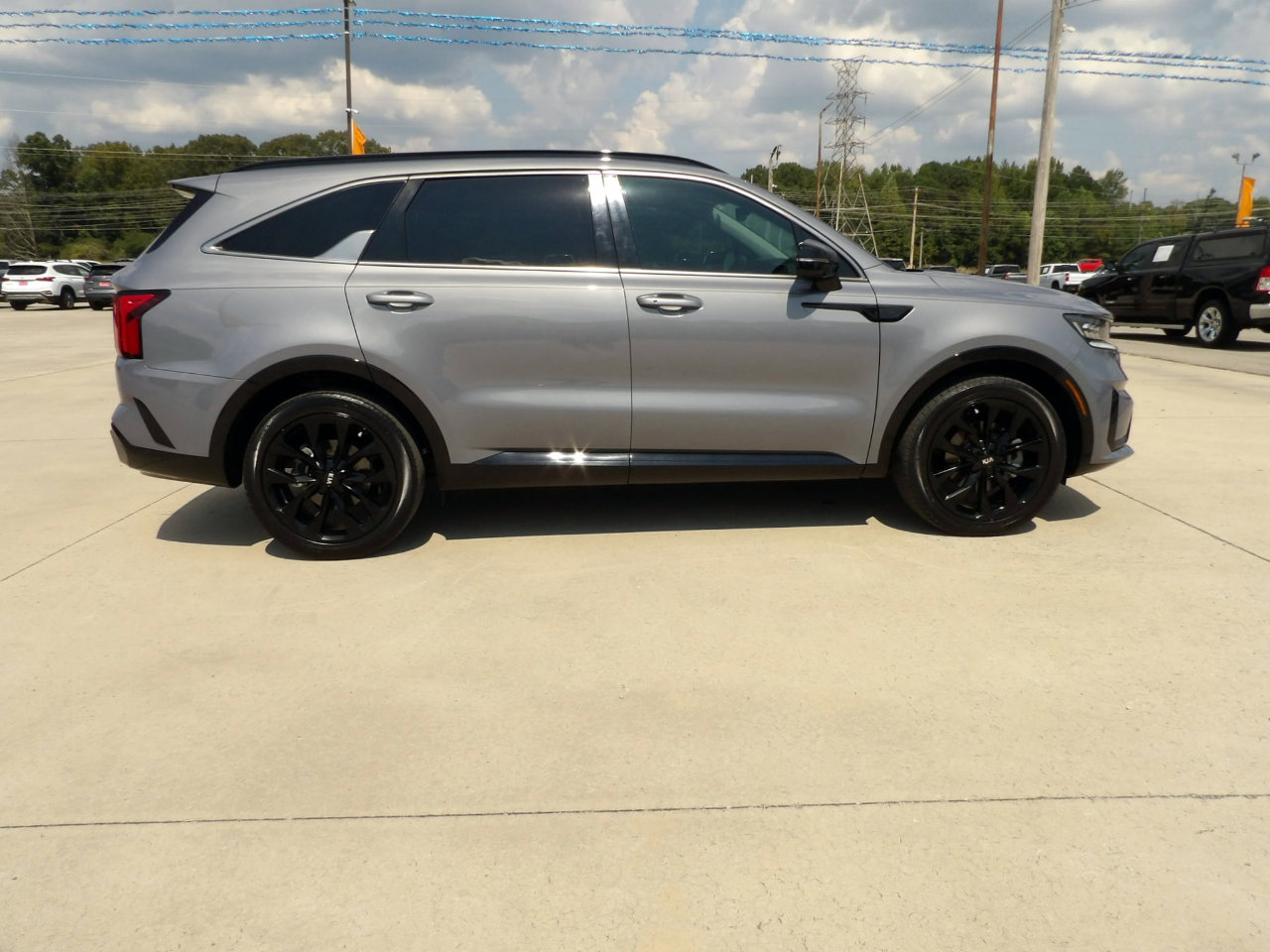 Used 2021 Kia Sorento SX image 5