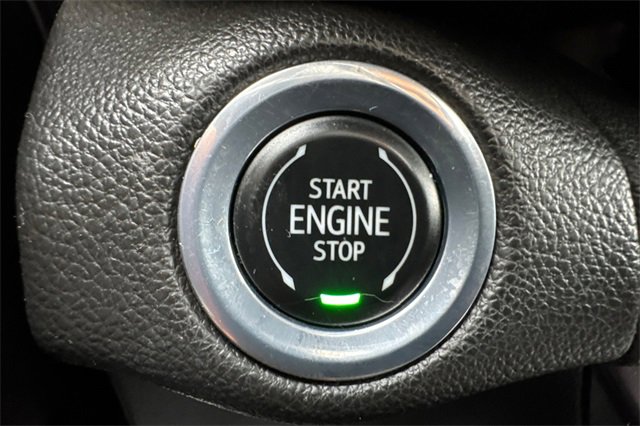 Used 2022 Buick Envision Essence w/ Sport Touring Package image 35