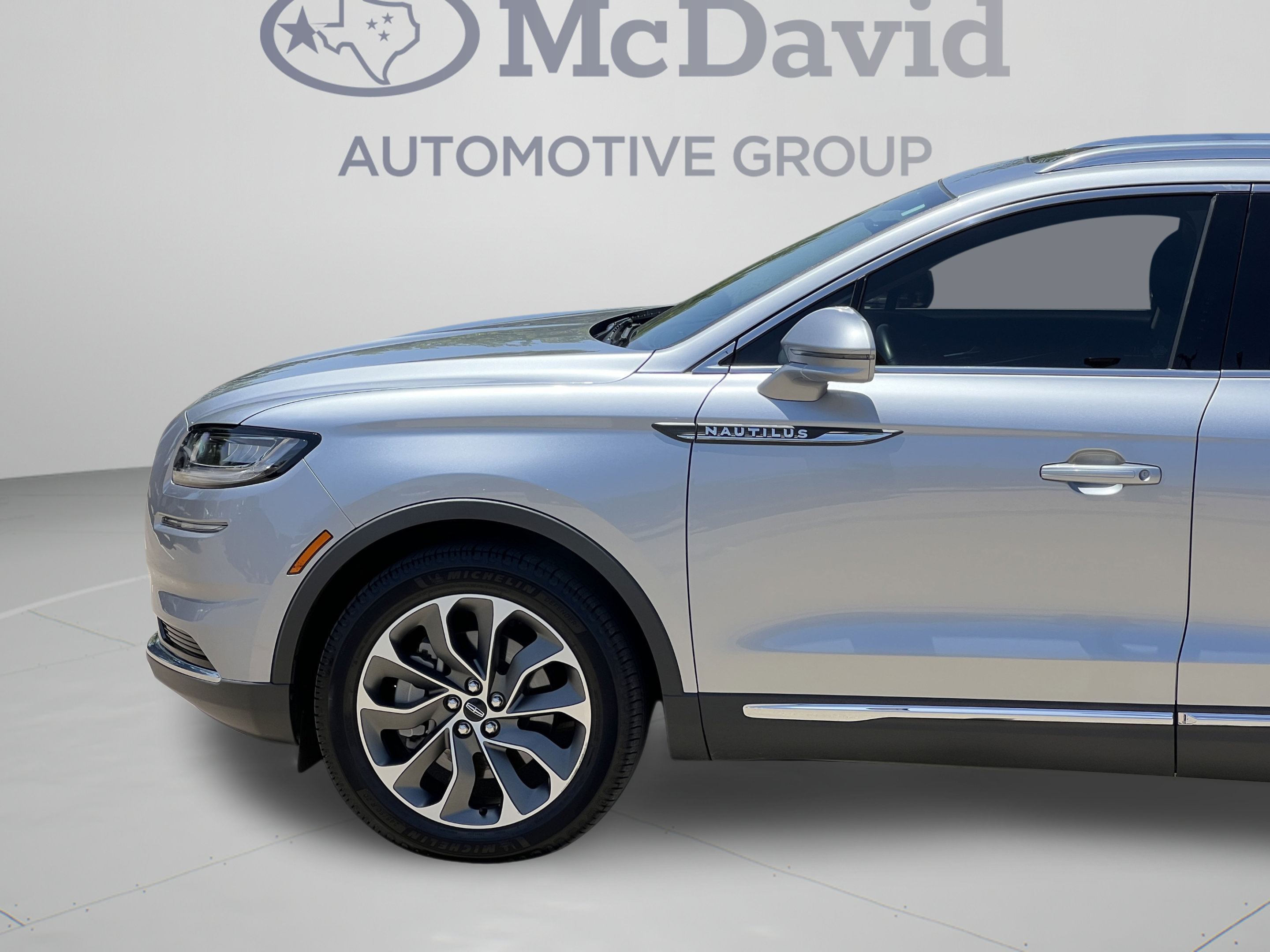 Used 2023 Lincoln Nautilus Reserve w/ Luxury Package AWD/4WD image 30