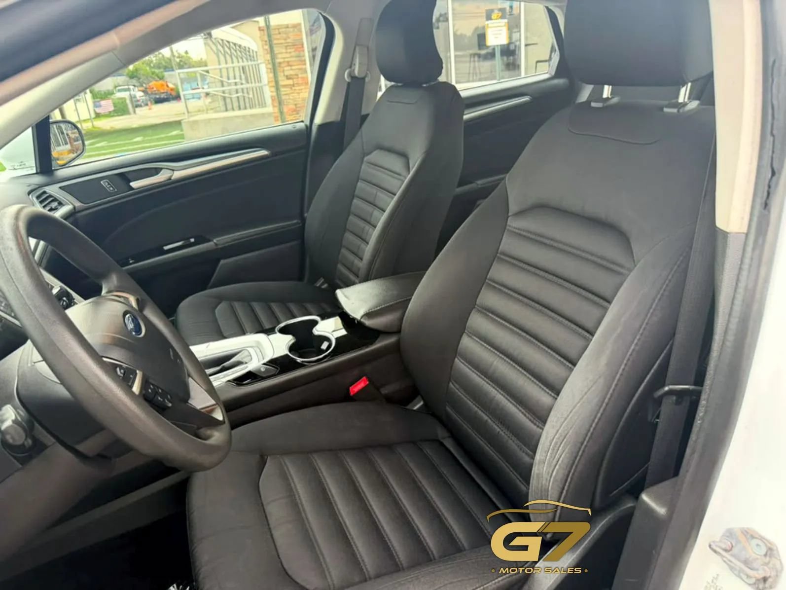 Used 2016 Ford Fusion SE FWD image 22