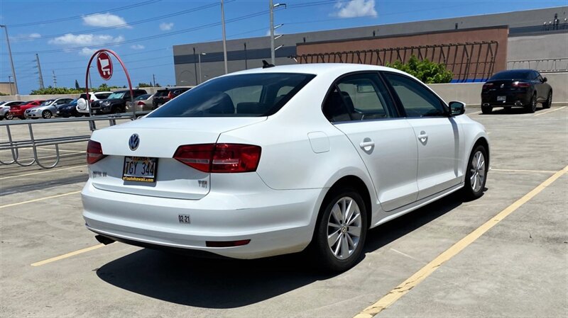 Used 2015 Volkswagen Jetta SE FWD image 5