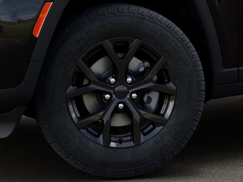 New 2026 Jeep Grand Cherokee Altitude AWD/4WD image 14