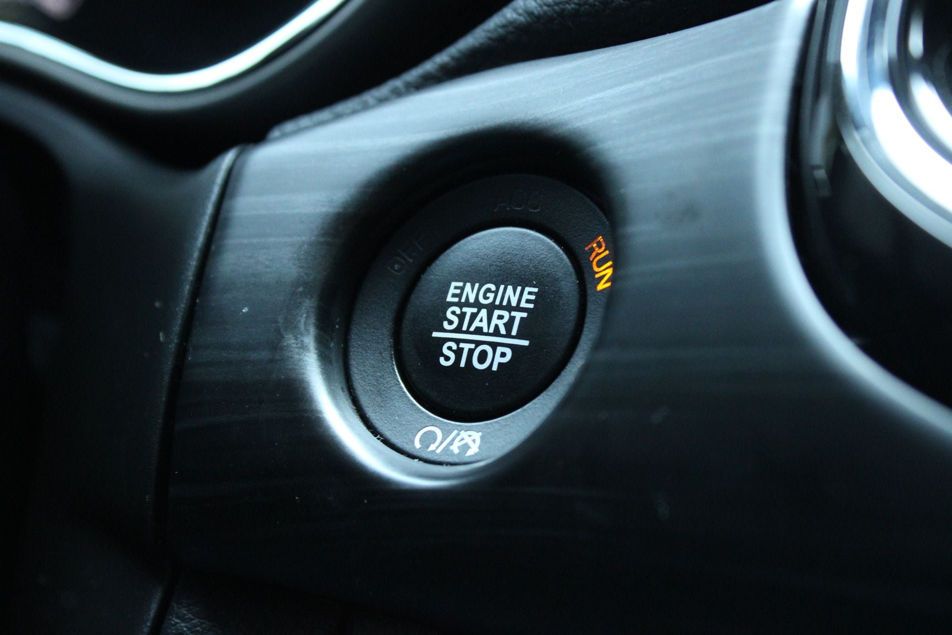 Used 2021 Jeep Grand Cherokee Laredo X AWD/4WD image 36