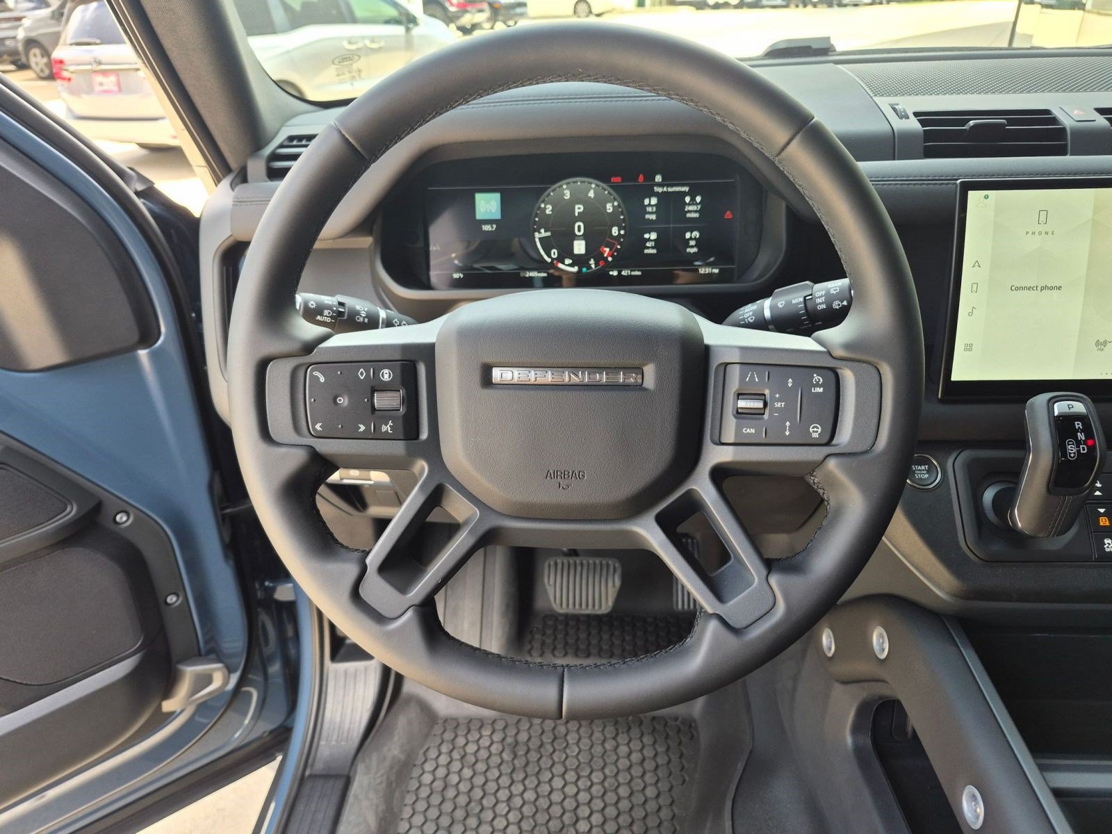 Used 2025 Land Rover Defender 90 X-Dynamic SE AWD/4WD image 15