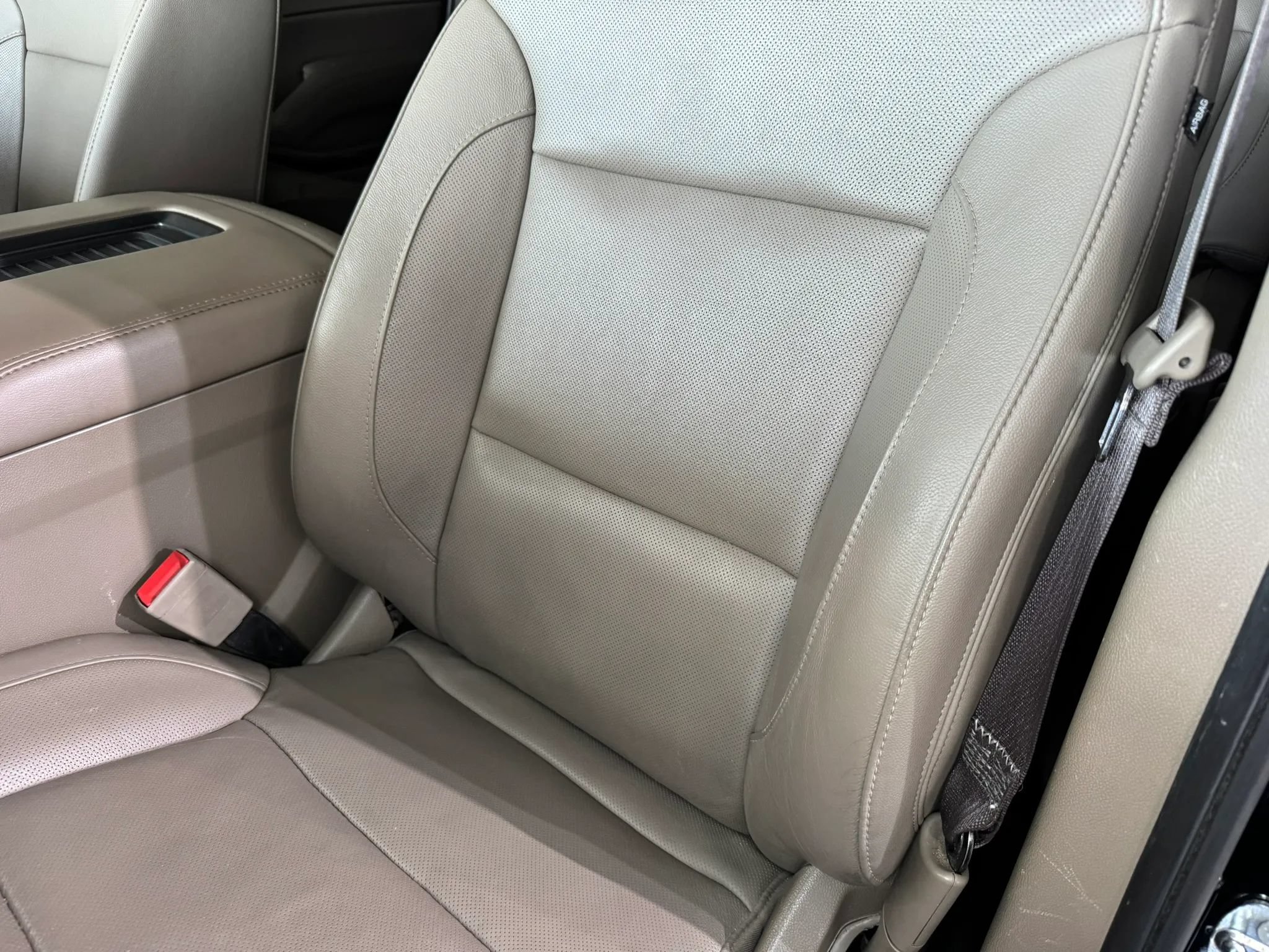 Used 2017 GMC Yukon SLT AWD/4WD image 36