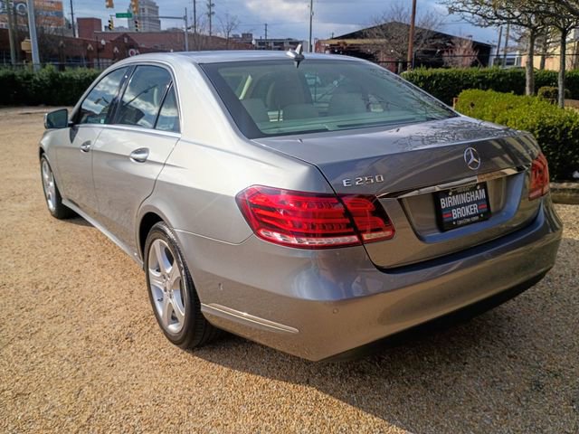 Used 2014 Mercedes-Benz E 250 BlueTEC Sedan image 8