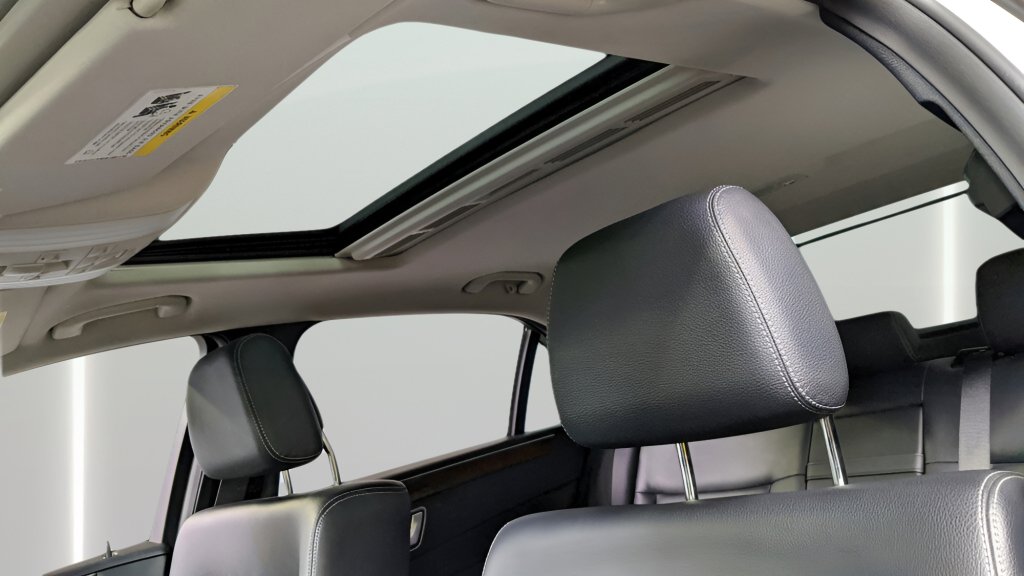 Used 2014 Mercedes-Benz E 350 4MATIC Sedan image 26