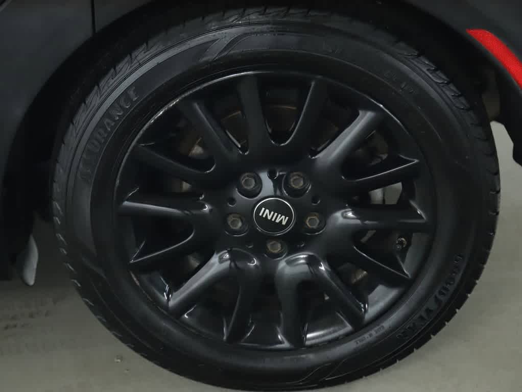 Used 2015 MINI Cooper S image 40