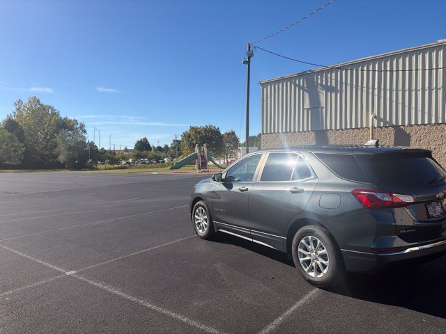 Used 2021 Chevrolet Equinox LT FWD image 3