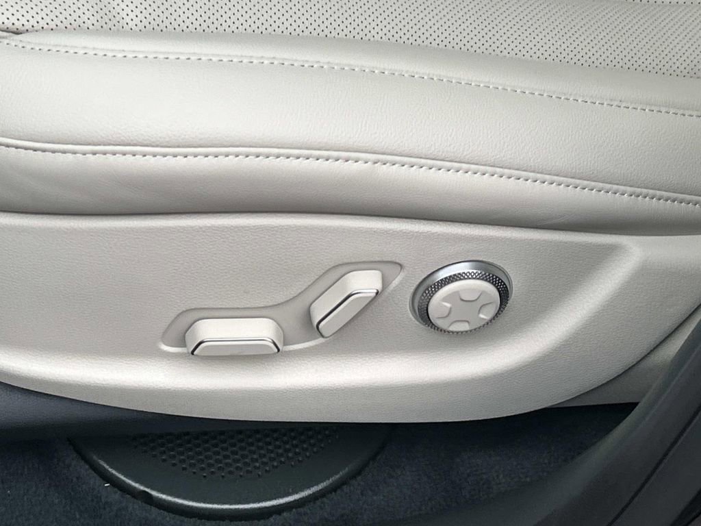 New 2026 Genesis GV80 2.5T Select image 15