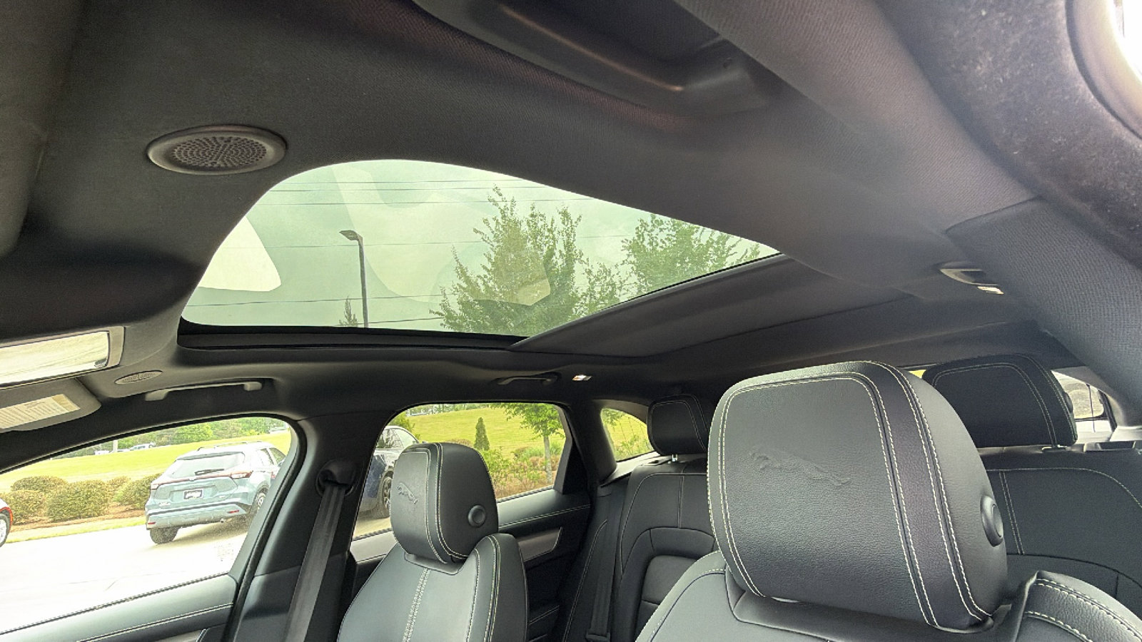 Used 2024 Jaguar F-PACE R-Dynamic S AWD/4WD image 18