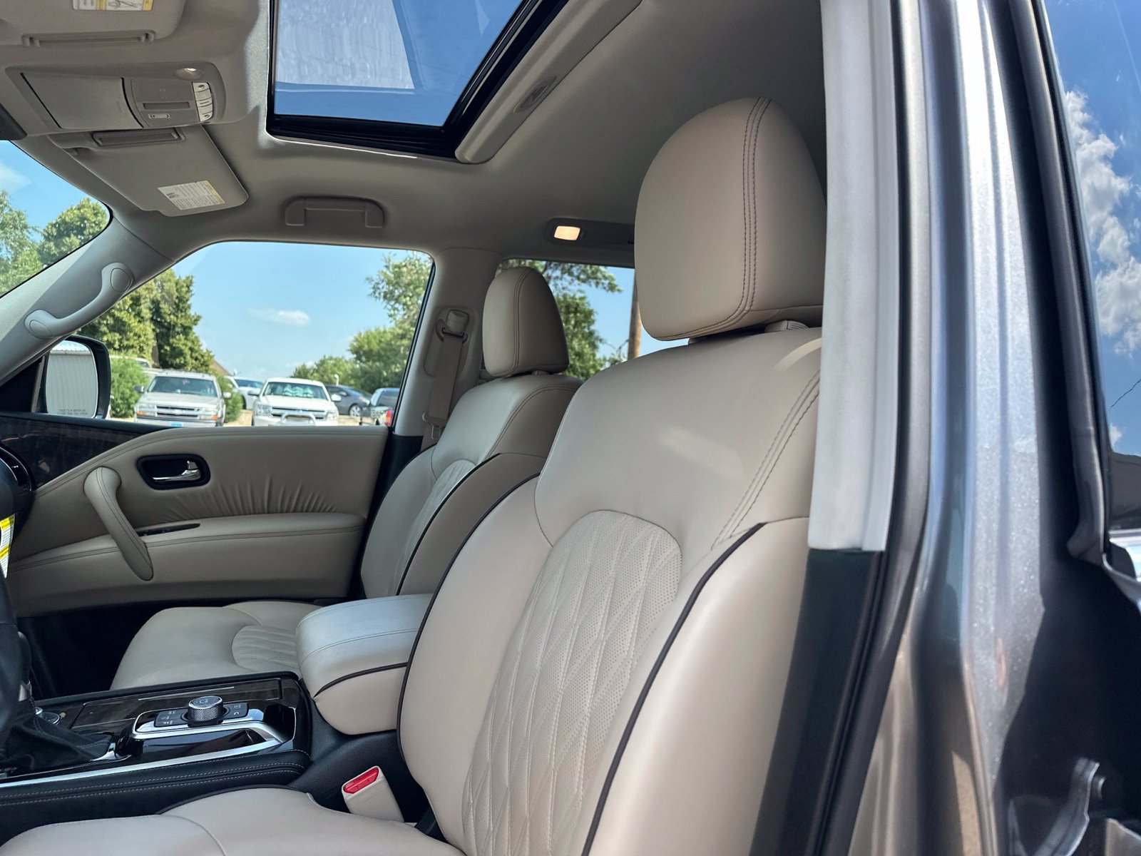 Used 2024 Nissan Armada Platinum w/ Cargo Package AWD/4WD image 12
