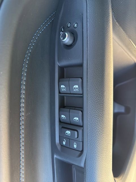 New 2026 Jeep Compass Latitude image 9