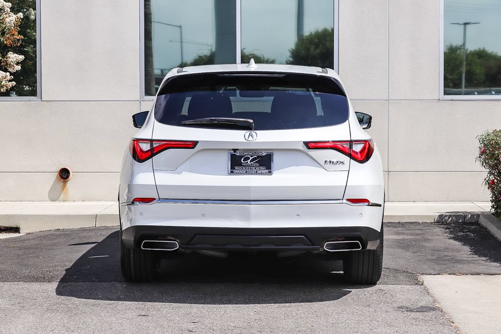 Used 2023 Acura MDX w/ Technology Package FWD image 7