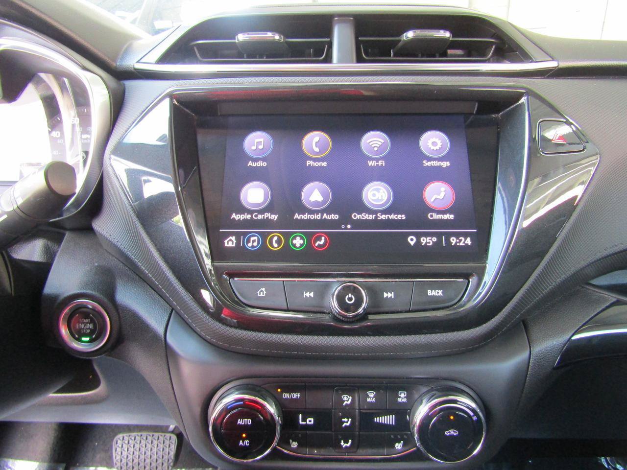 Used 2021 Chevrolet TrailBlazer LT w/ Convenience Package FWD image 16