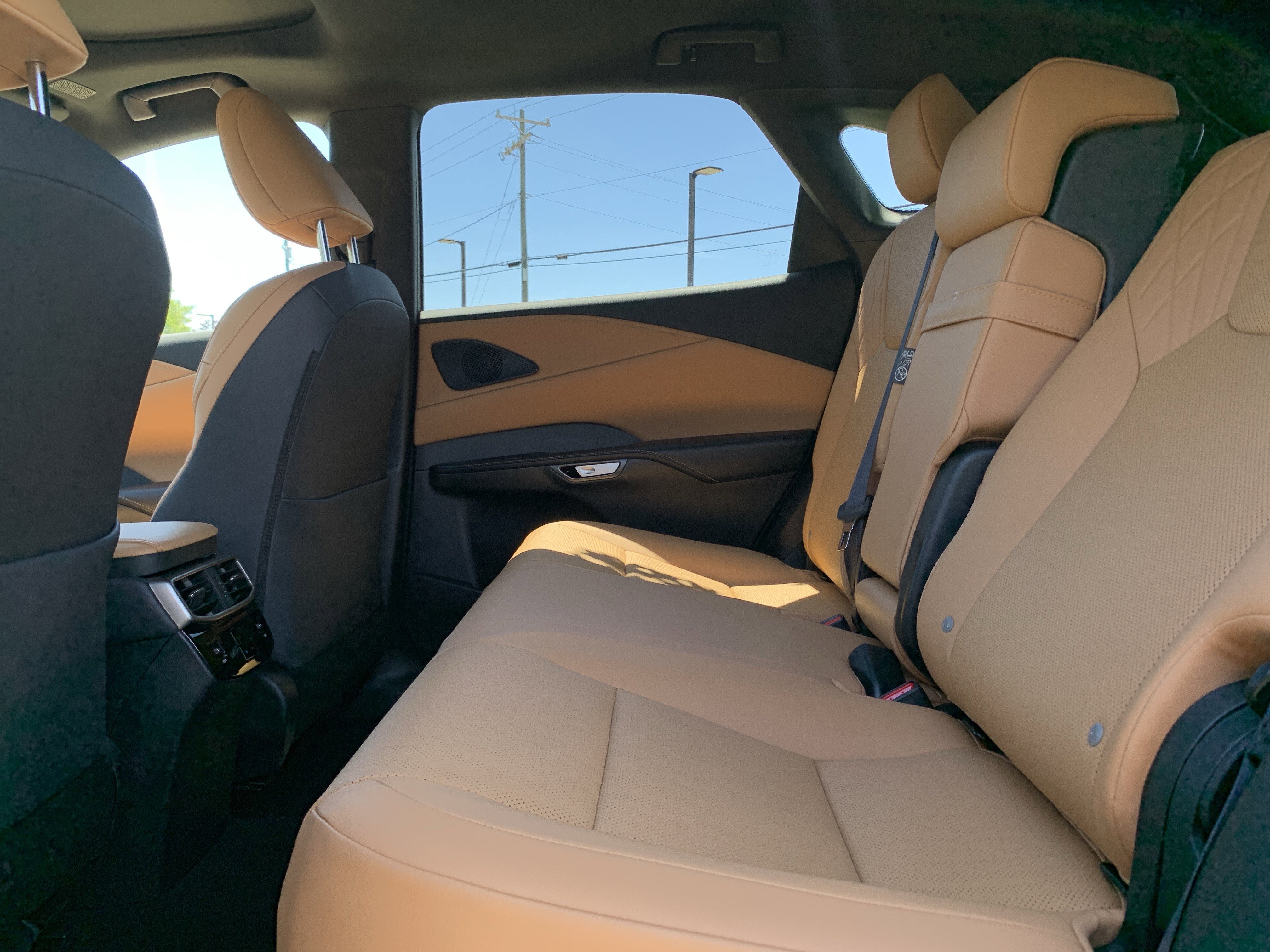 Certified 2025 Lexus RX 350 Premium w/ Accessory Package (Z1) FWD image 32