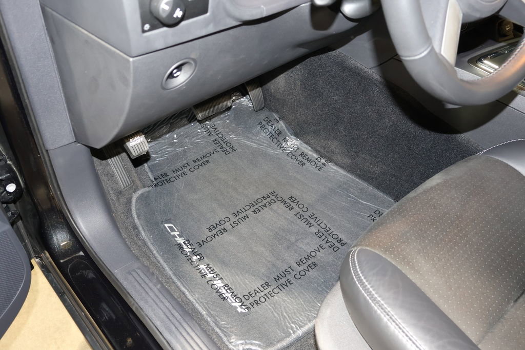 Used 2008 Dodge Challenger SRT8 image 21