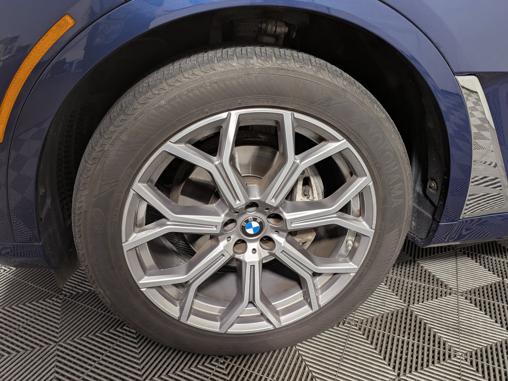 Used 2021 BMW X7 xDrive40i w/ Premium Package AWD/4WD image 53