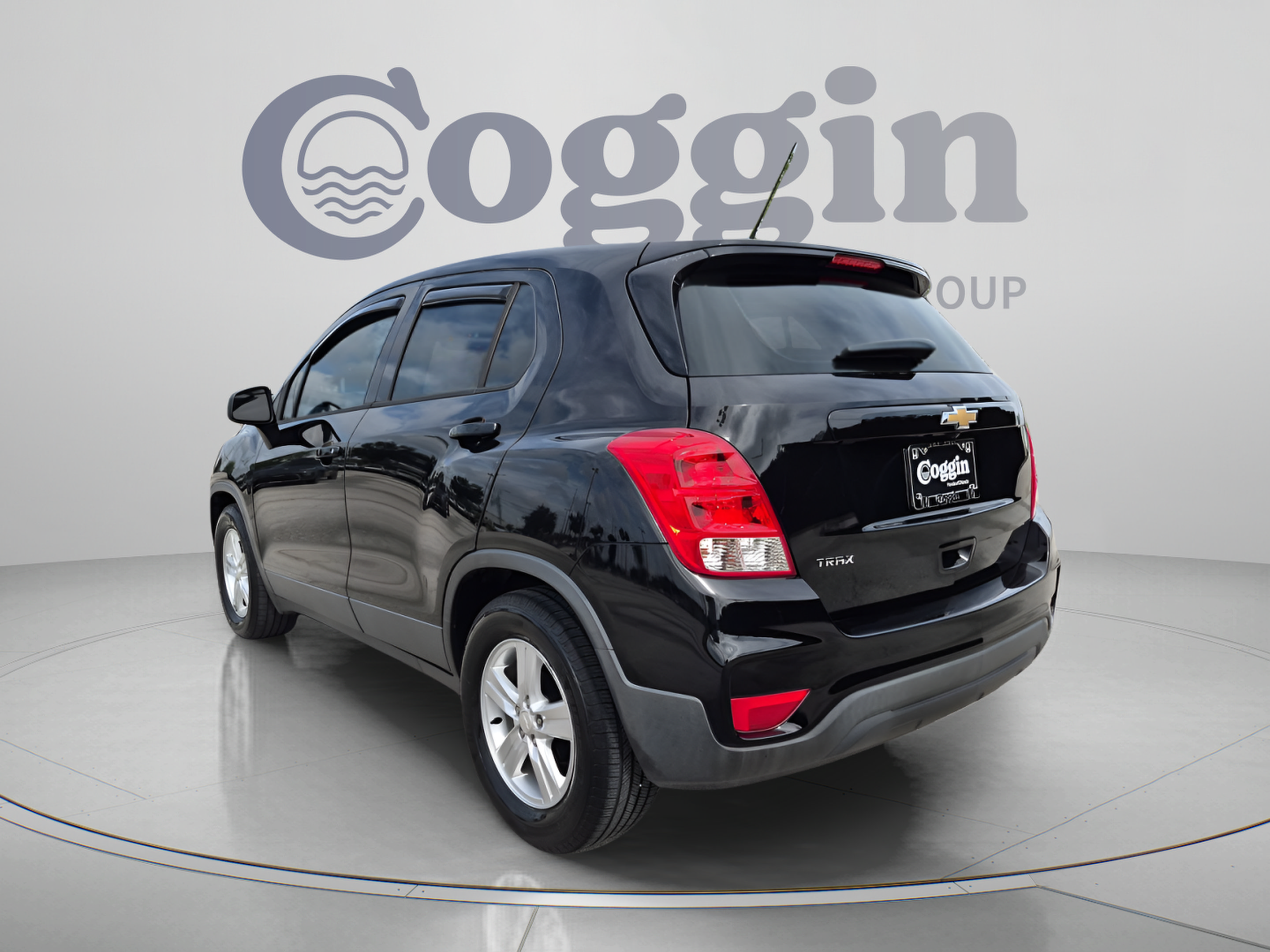 Used 2019 Chevrolet Trax LS FWD image 4