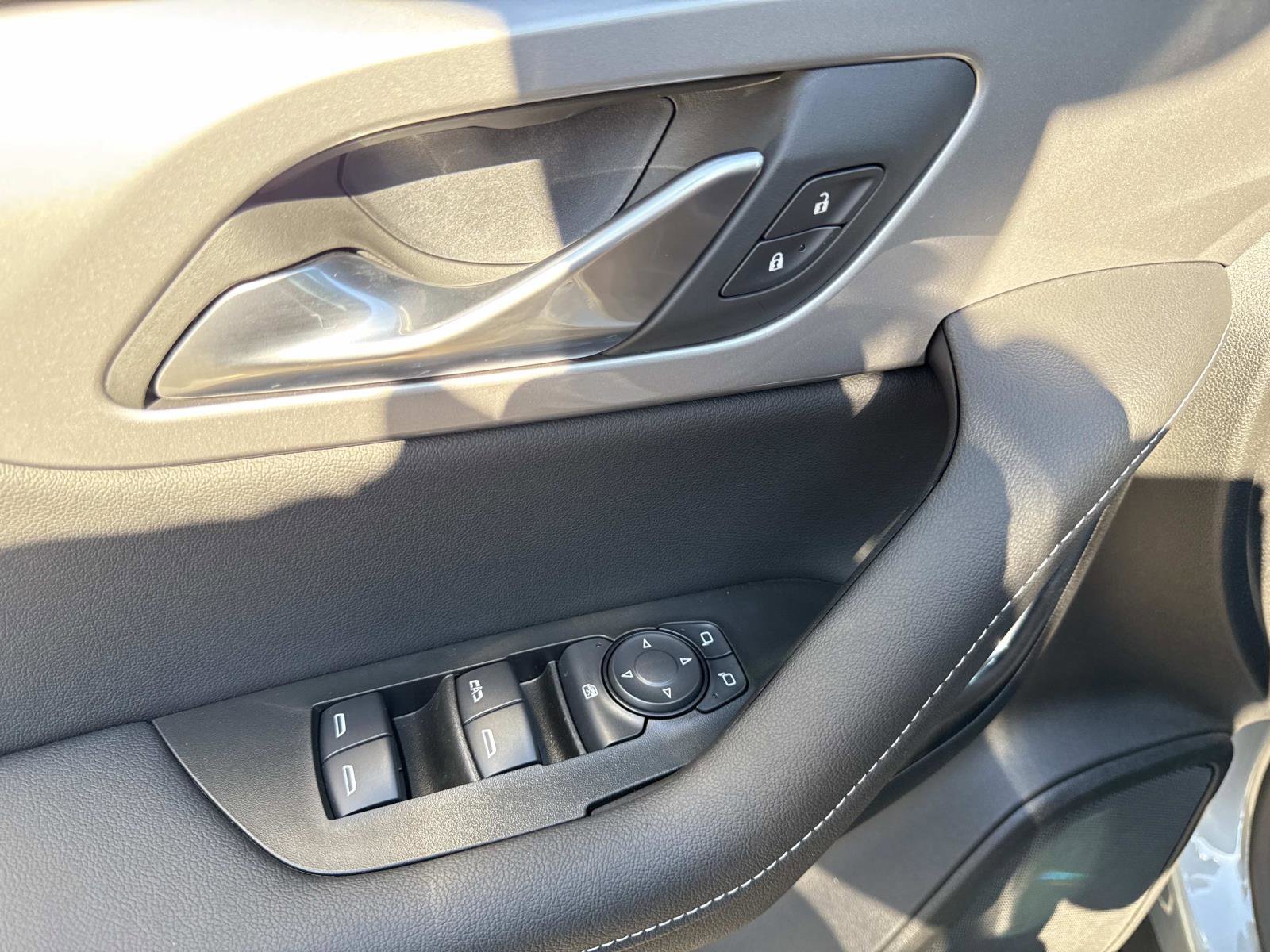 New 2025 Chevrolet Blazer LT w/ Redline Edition image 18