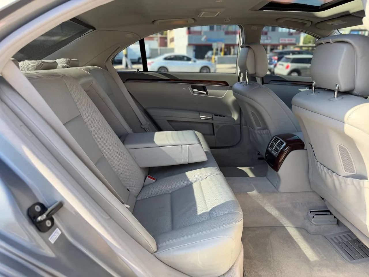 Used 2012 Mercedes-Benz S 550 image 37
