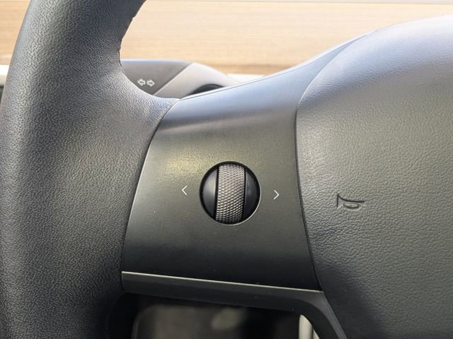 Used 2023 Tesla Model 3 Performance image 26