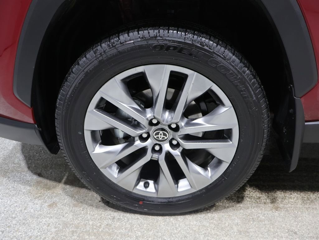 Used 2025 Toyota RAV4 XLE Premium w/ Weather Package image 9
