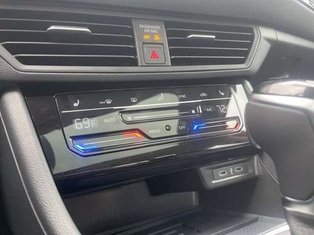 New 2026 Volkswagen Jetta SE FWD image 18