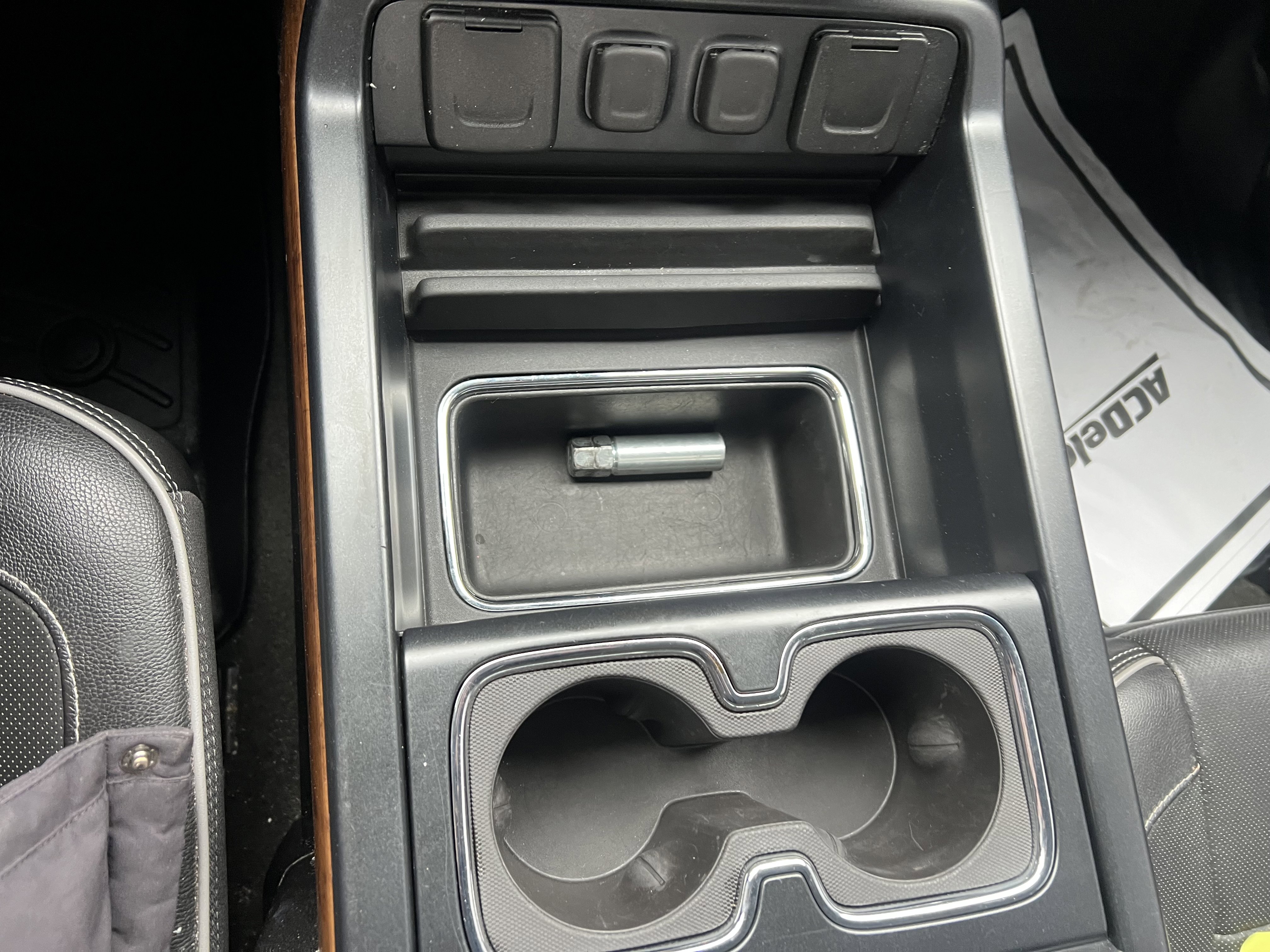 Used 2017 Chevrolet Silverado 1500 High Country image 24