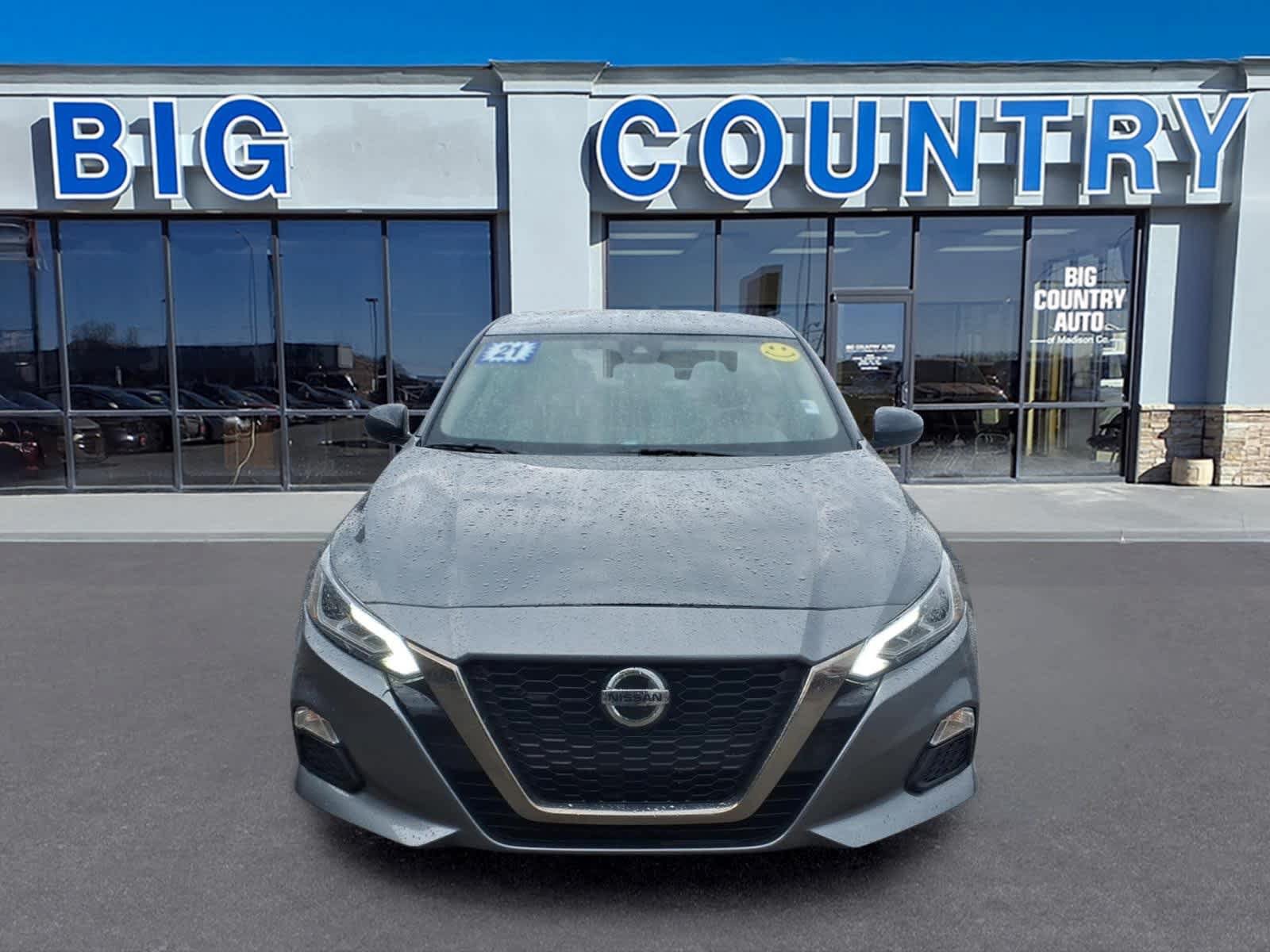 Used 2021 Nissan Altima 2.5 SR FWD image 2