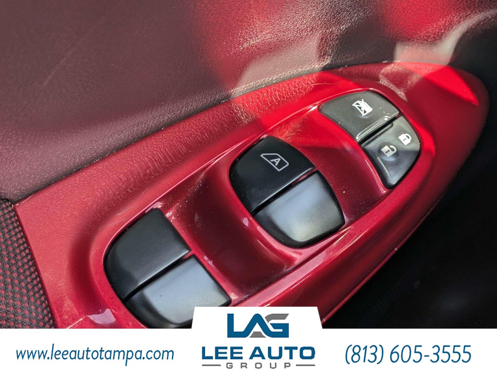 Used 2014 Nissan Juke SL FWD image 20