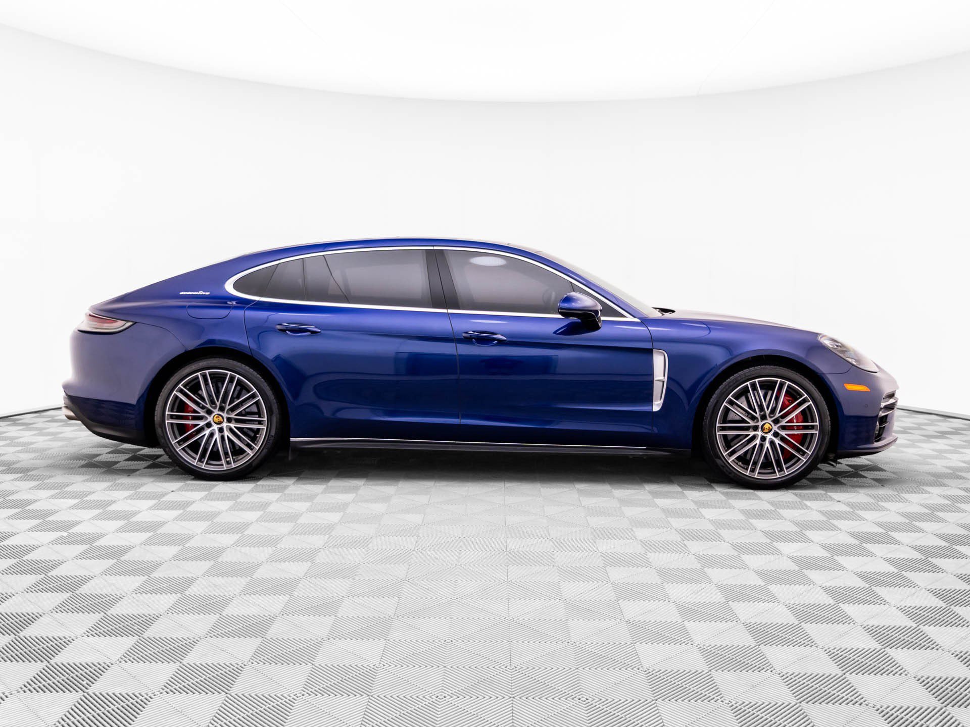 Used 2023 Porsche Panamera Turbo S Executive AWD/4WD image 7