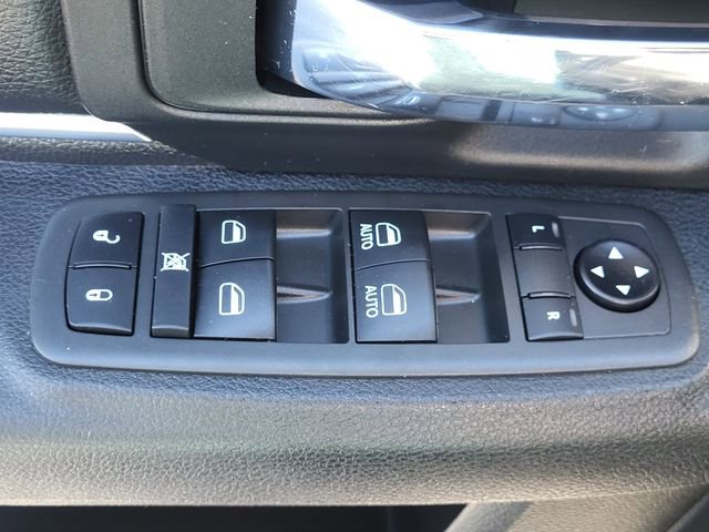 Used 2021 RAM 1500 Classic Warlock w/ Trailer Tow Group image 8