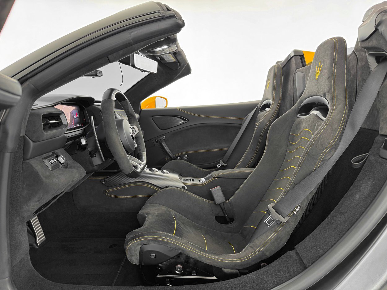 Used 2023 Maserati MC20 Spyder image 14