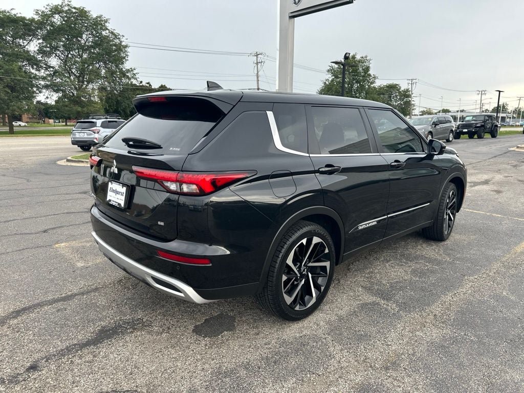 Used 2024 Mitsubishi Outlander AWD image 7