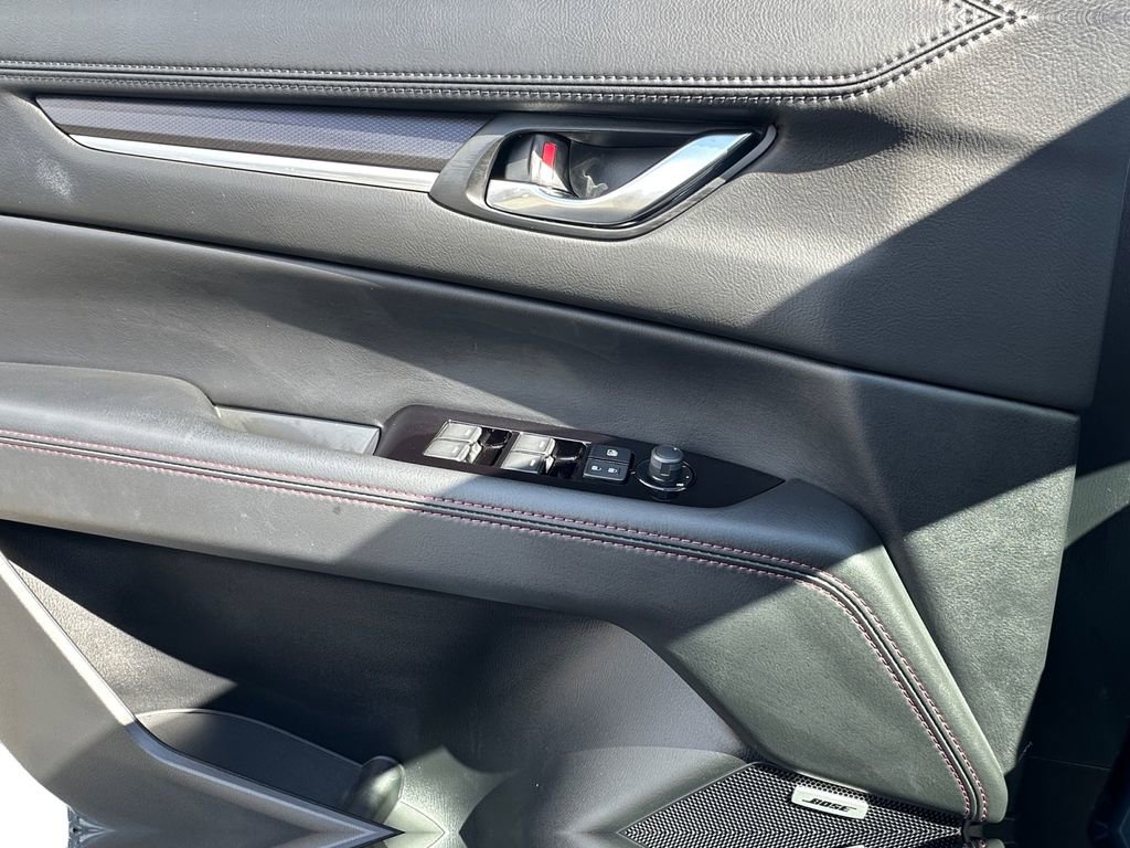 Used 2023 MAZDA CX-5 Carbon Edition image 11