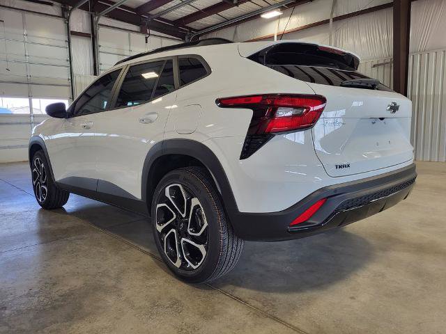 New 2026 Chevrolet Trax RS w/ Sunroof Package image 4