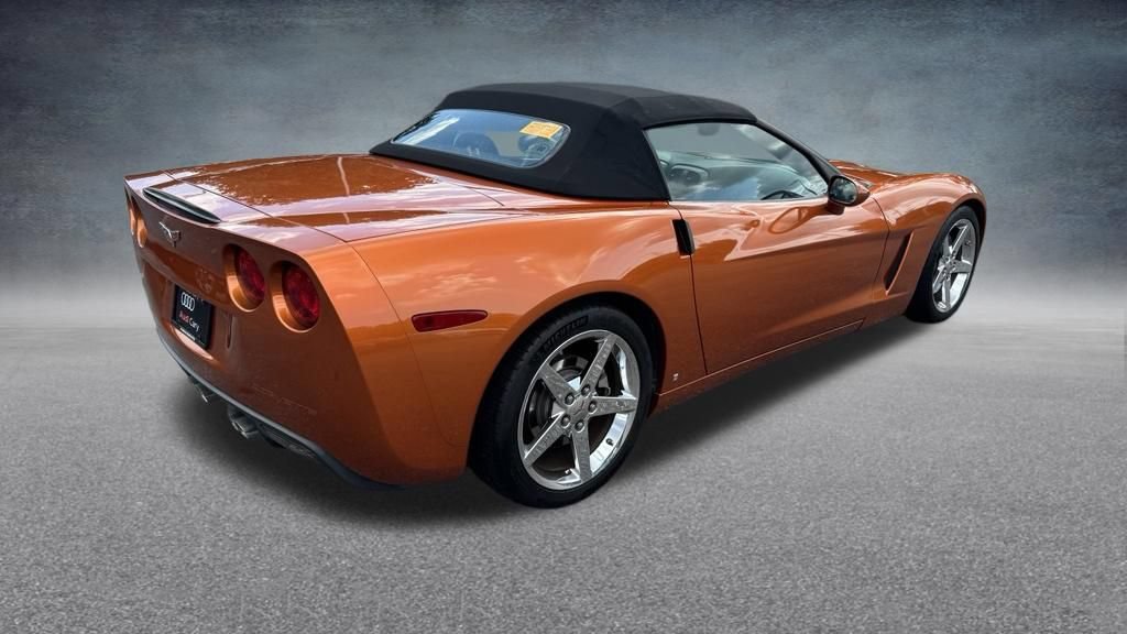 Used 2007 Chevrolet Corvette Convertible w/ Preferred Equipment Group RWD image 4