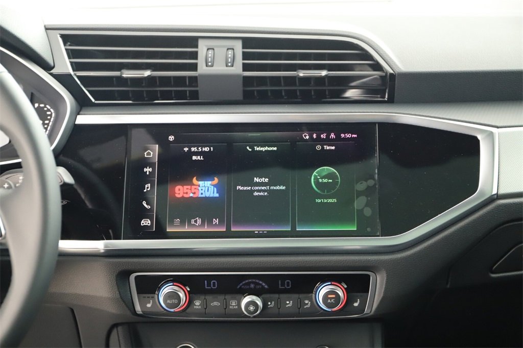 New 2025 Audi Q3 2.0T Premium image 19