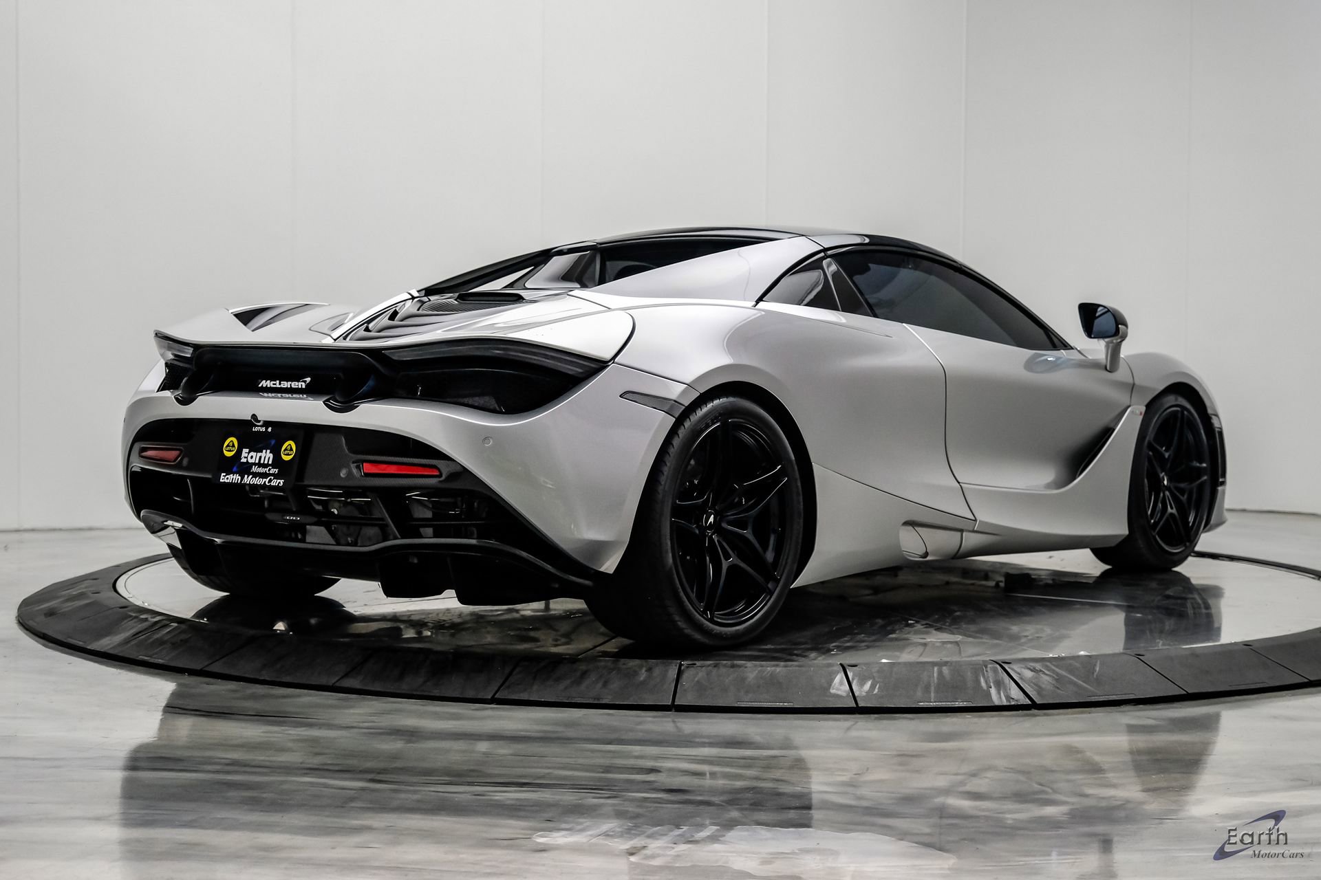 Used 2020 McLaren 720S Luxury RWD image 24