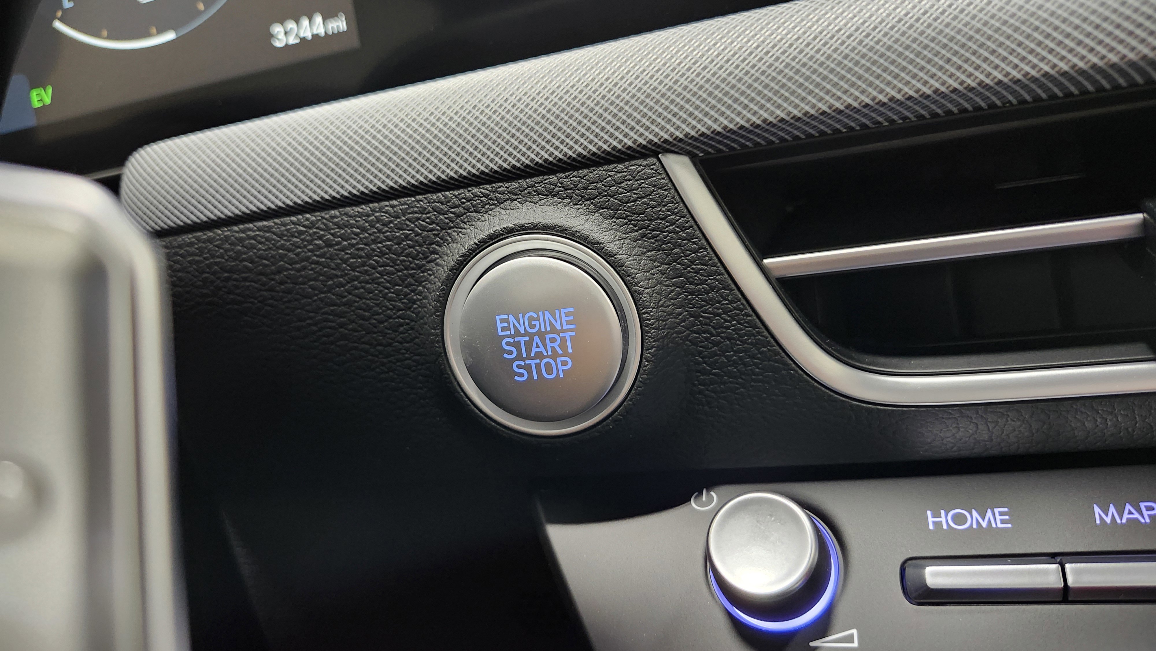 Used 2025 Hyundai Sonata Limited image 9