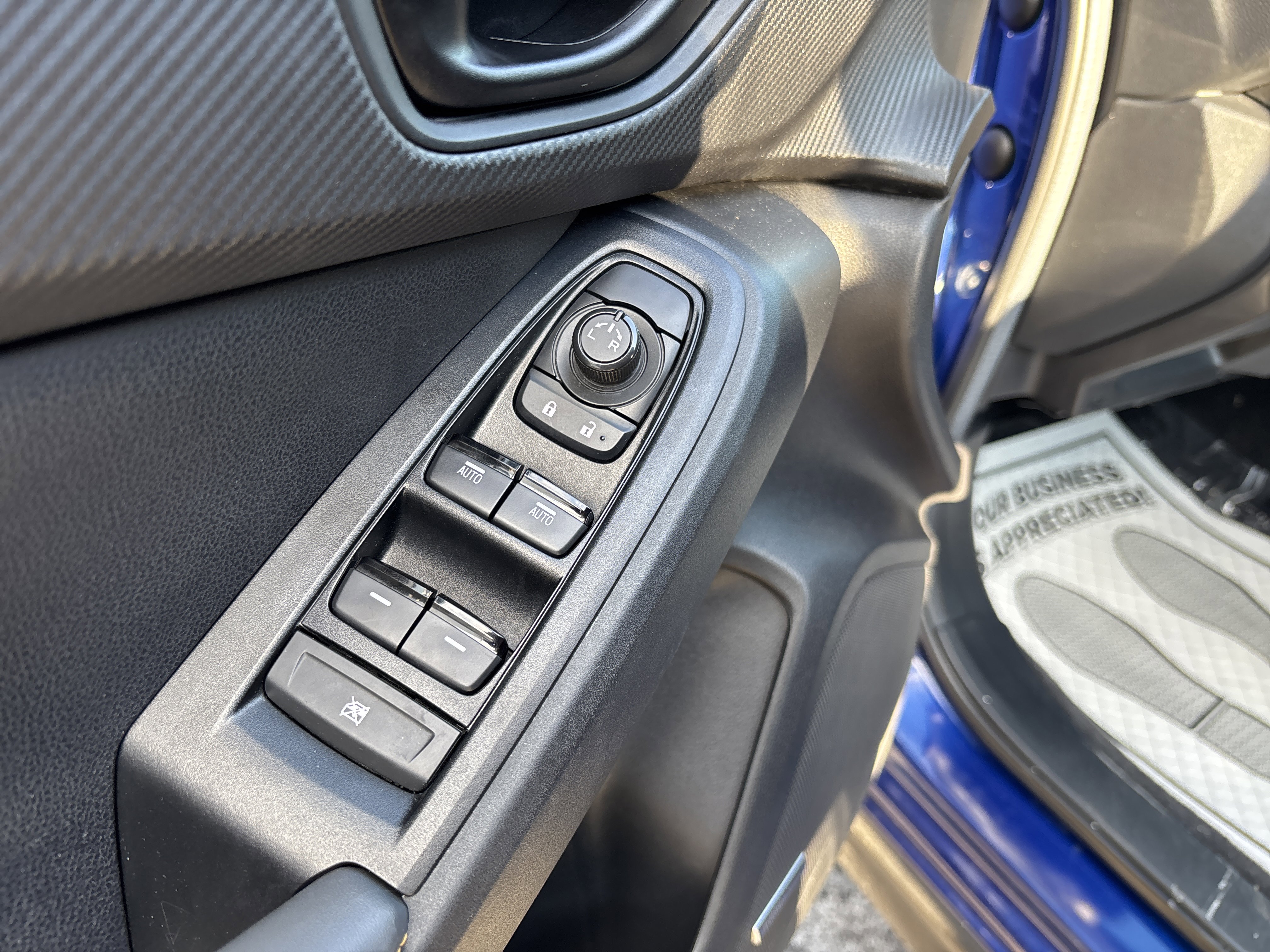 Used 2024 Subaru Crosstrek 2.5i Wilderness w/ Crosstrek Mirror Package image 17