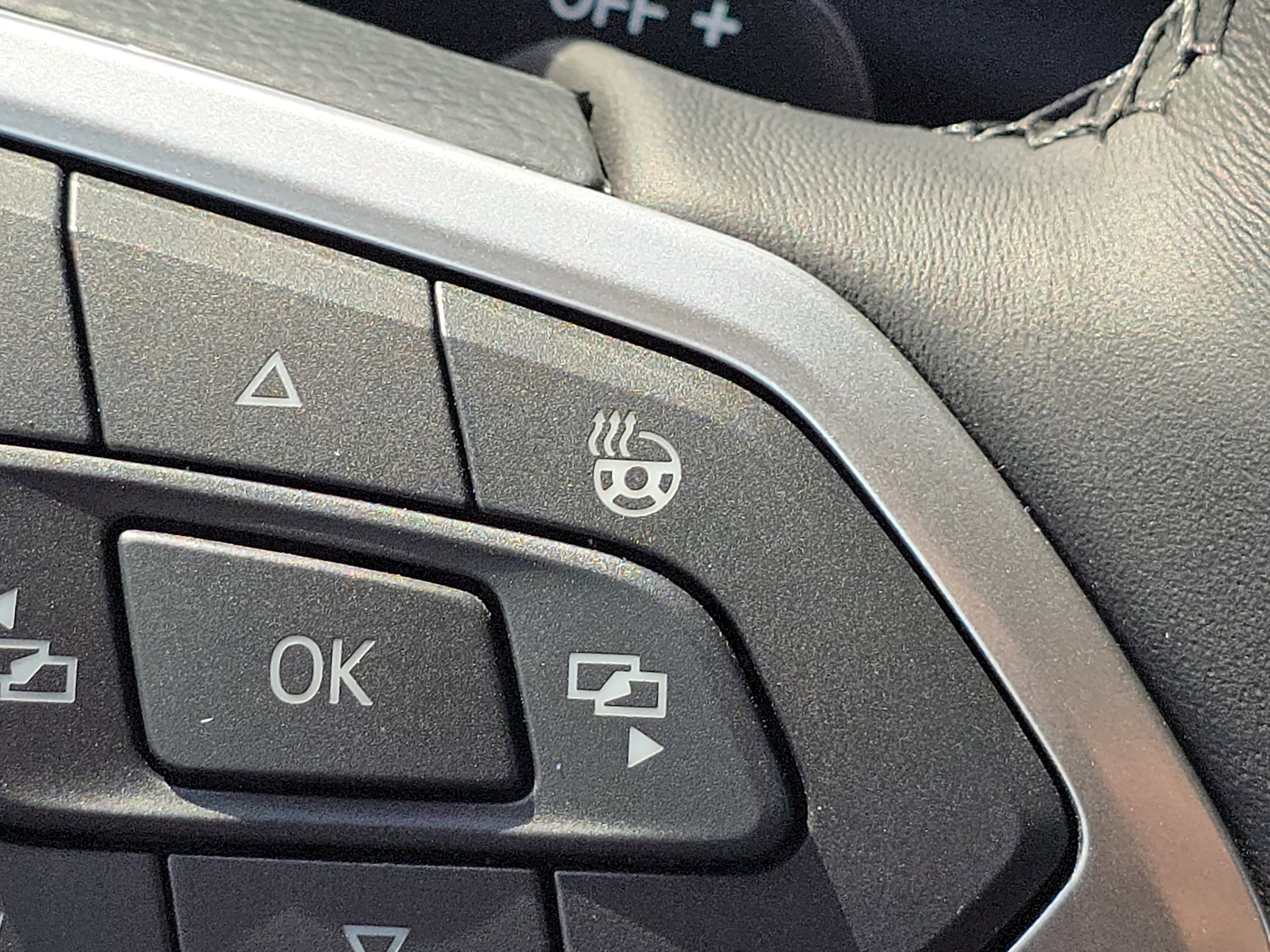 New 2026 Volkswagen Atlas SEL Premium R-Line image 14