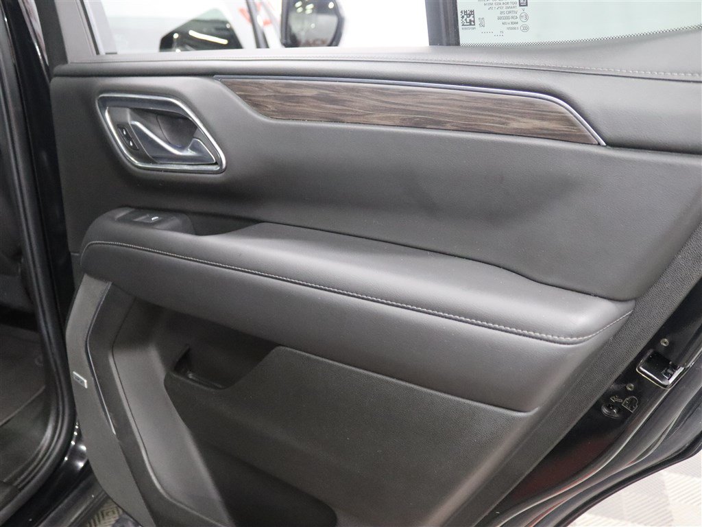 Used 2021 Chevrolet Tahoe Z71 AWD/4WD image 25